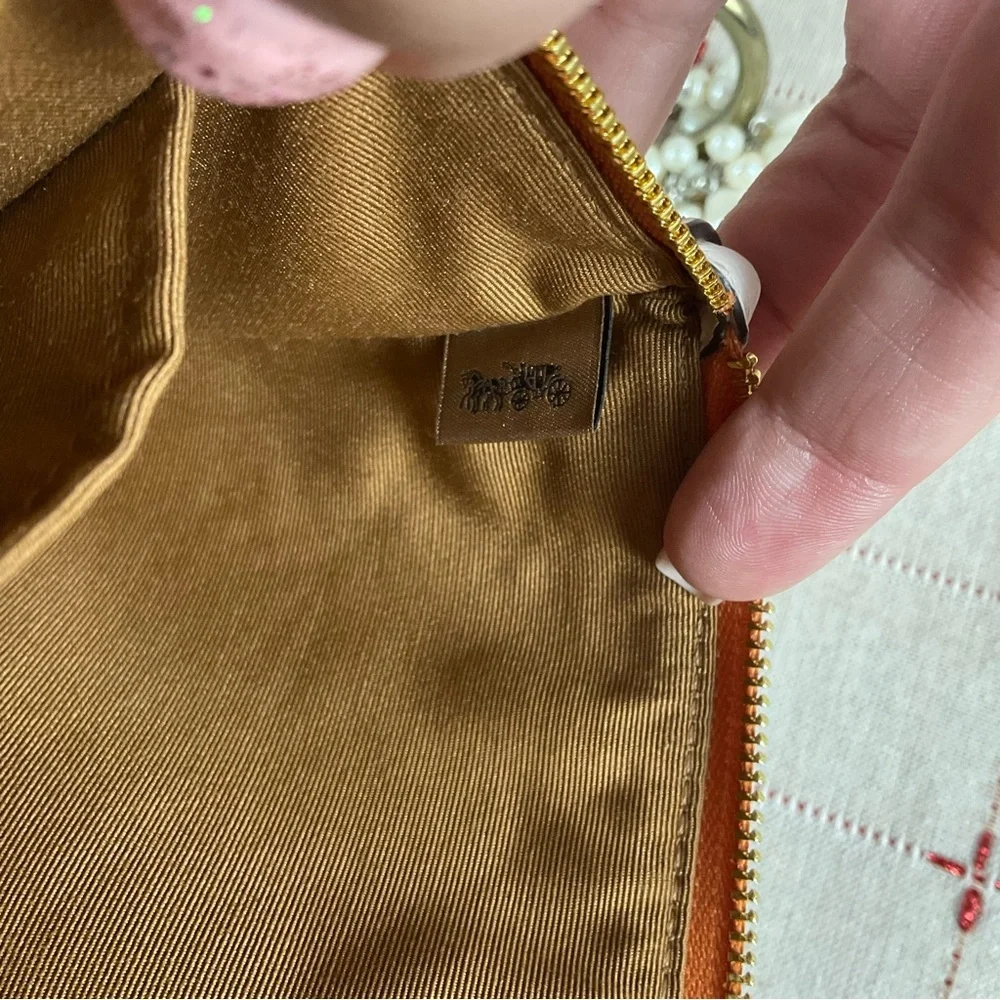 COACH Large Stamped Pebble Leather Corner Zip Wristlet Wallet Clutch CF458 New - Picture 6 of 7